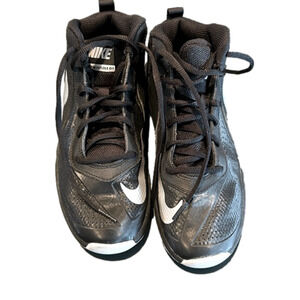 🌿Nike Youth Team Hustle D7 athletic shoes, size 5Y🌿